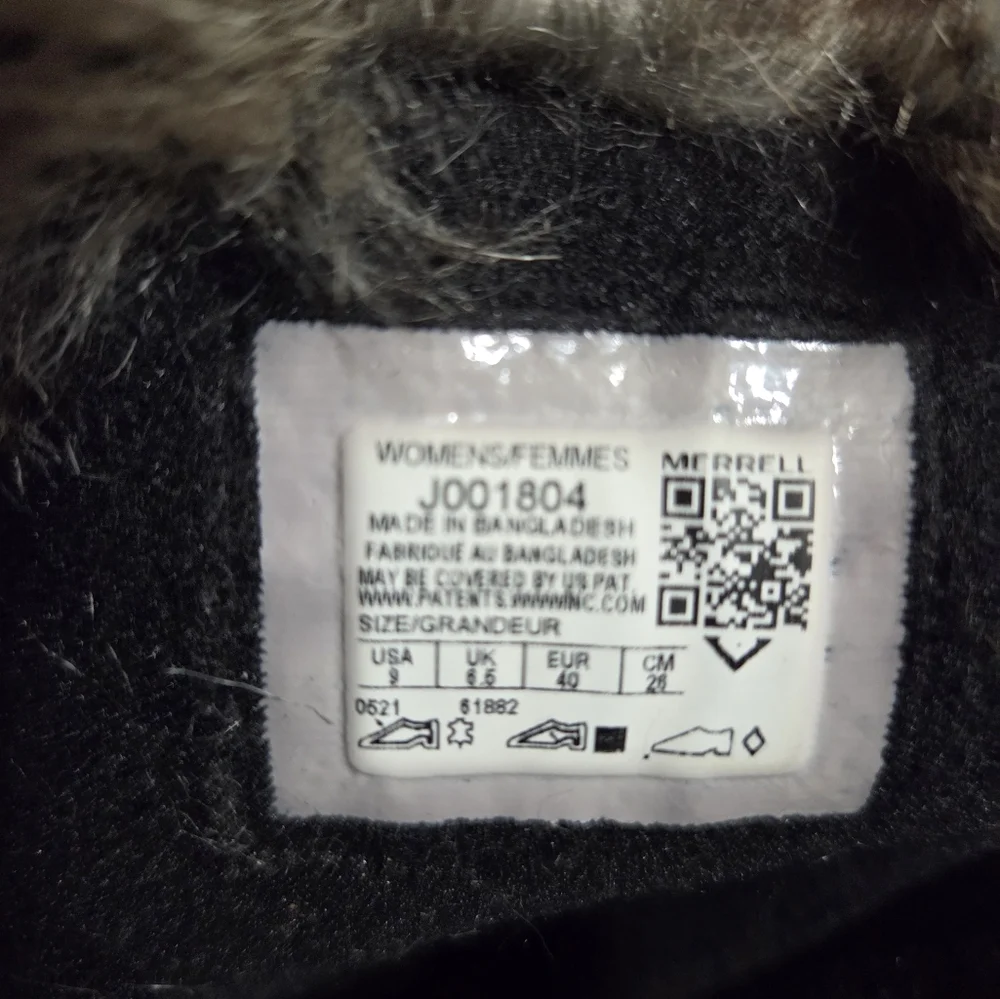 Merrell Black Winter Rain Boots with Fur Trim - Picture 9 of 9